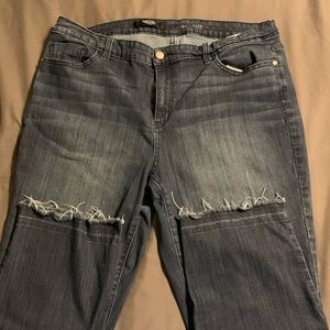 Simply Vera Vera Wang Frayed Hem Cropped Jeans